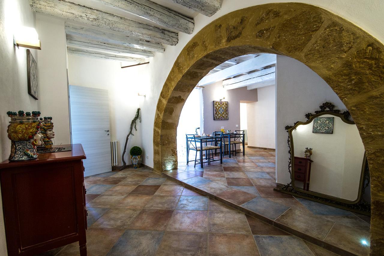 Assabinidica Agrigento Exterior foto